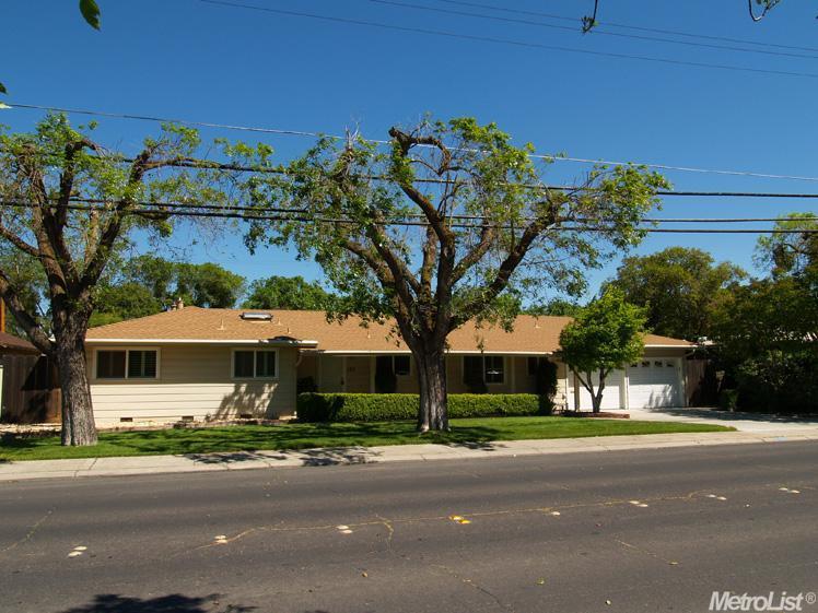 153 Norwegian Ave, Modesto, CA 95350 photo 2