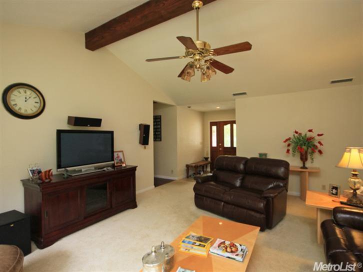 3237 Max Ct, Carmichael, CA 95608 photo 3