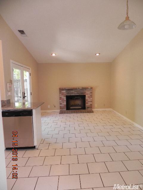 700 Joranollo Dr, Tracy, CA 95376 photo 3