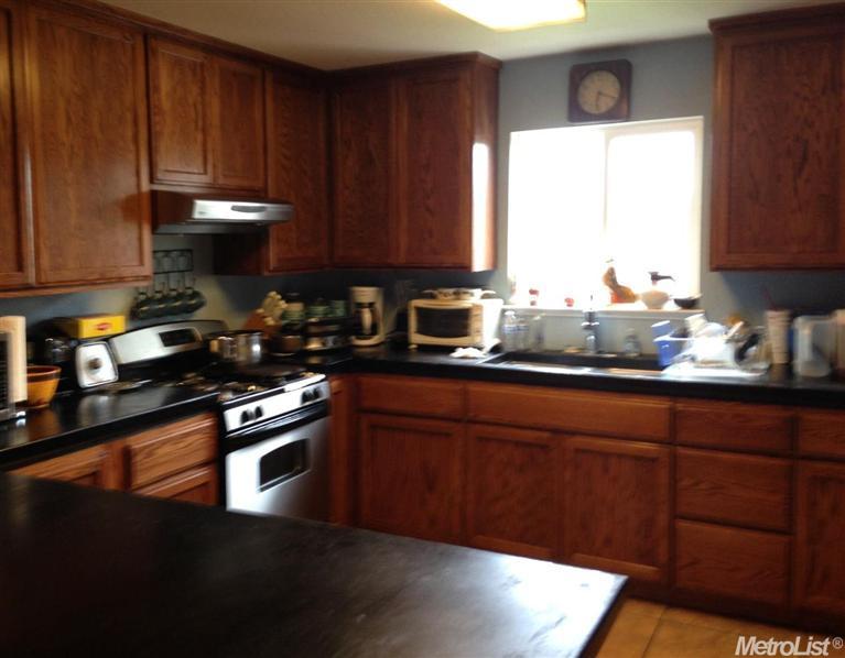 1905 Vernon Ave, Modesto, CA 95351 photo 2