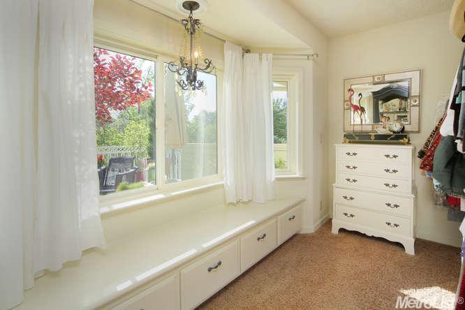 500 Angela St, Davis, CA 95618 photo 17