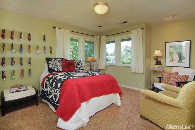 500 Angela St, Davis, CA 95618 photo 23