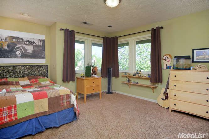 500 Angela St, Davis, CA 95618 photo 24