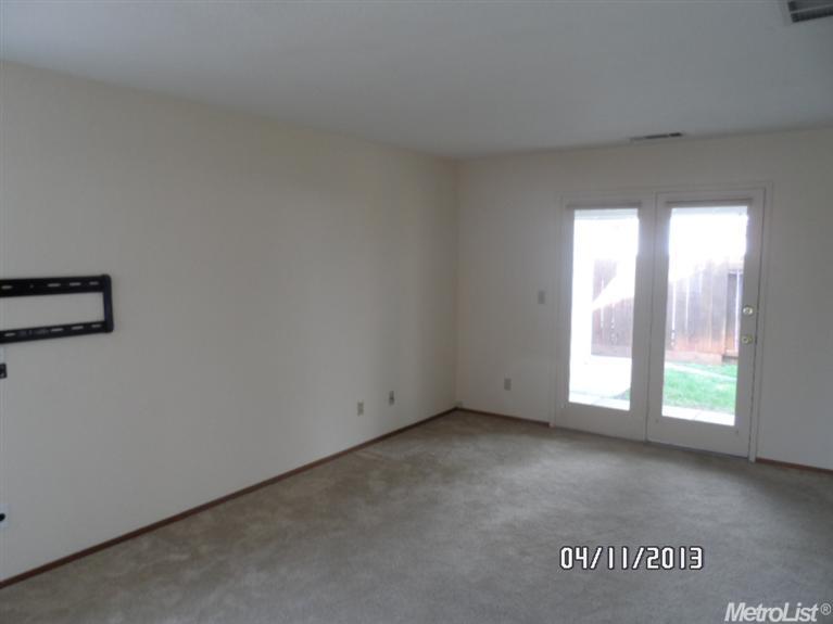 2608 Pine Grove Pl, Modesto, CA 95355 photo 2