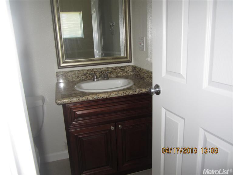 1594 Tamworth, Merced, CA 95340 photo 3