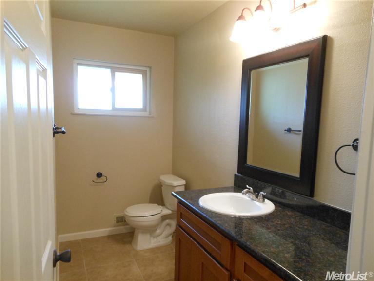 4300 Mapel Ln, Carmichael, CA 95608 photo 13