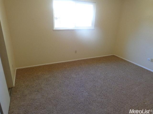1509 Entrada Way, Modesto, CA 95355 photo 3