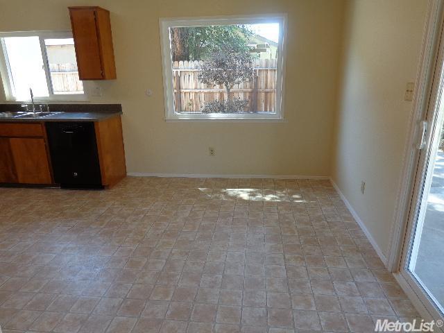 1509 Entrada Way, Modesto, CA 95355 photo 8