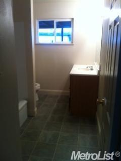 1928 Sequoia St, Ceres, CA 95307 photo 4