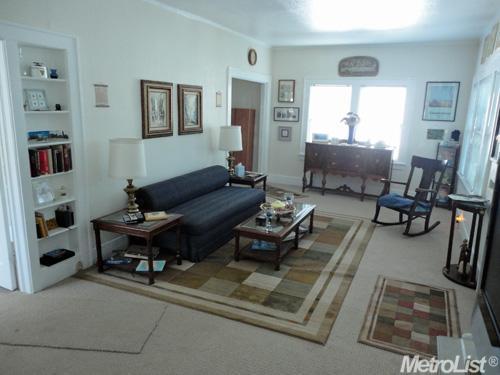 117 Almond, Modesto, CA 95354 photo 2
