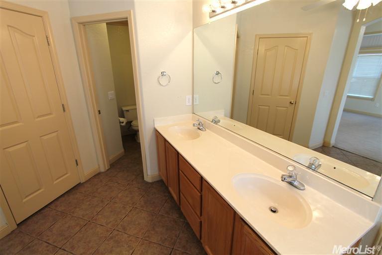 7905 Tetotom Park, Antelope, CA 95843 photo 16