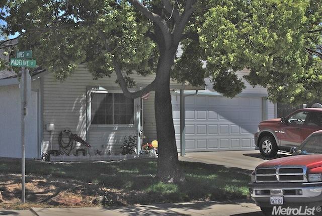 888 Madeline Ct, Merced, CA 95341 photo 2