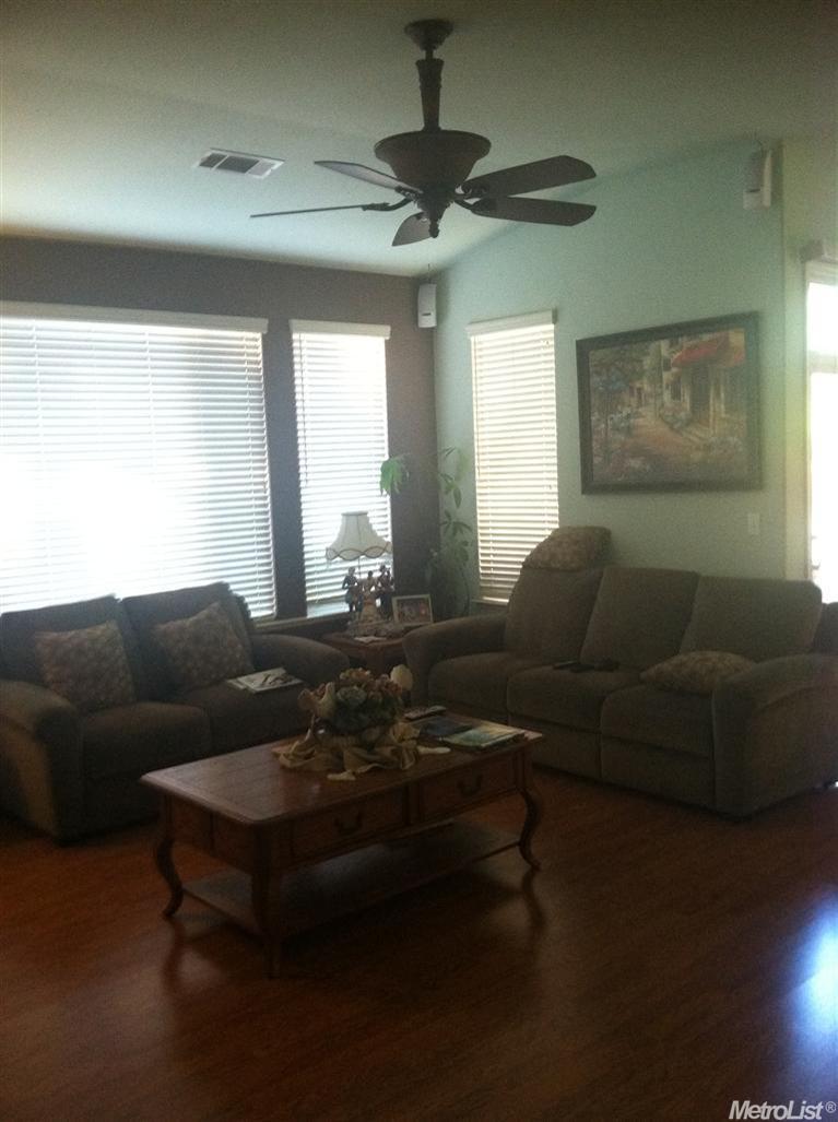 2011 S Schaffhausen St, Manteca, CA 95337 photo 8