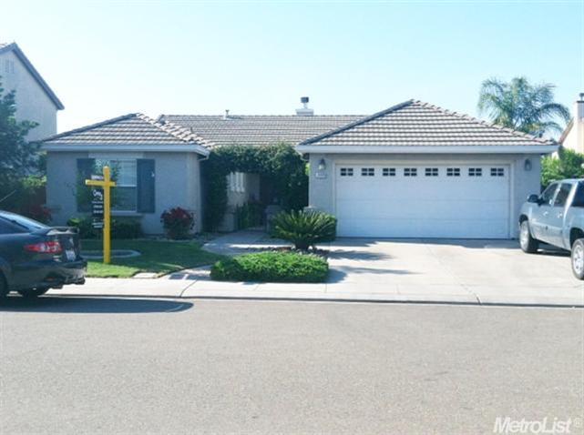 2011 S Schaffhausen St, Manteca, CA 95337 photo 1
