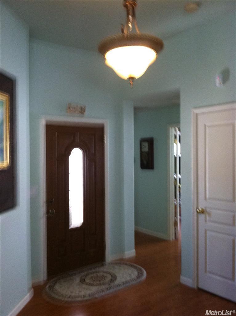 2011 S Schaffhausen St, Manteca, CA 95337 photo 7
