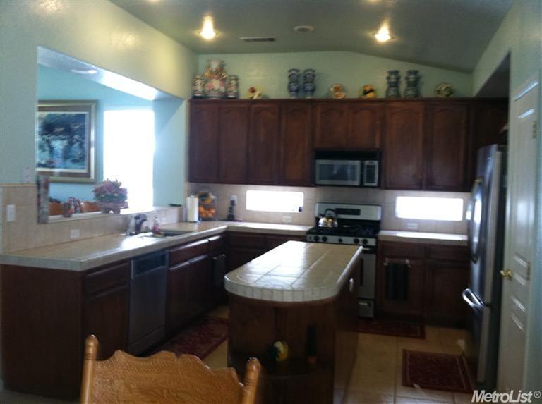 2011 S Schaffhausen St, Manteca, CA 95337 photo 11