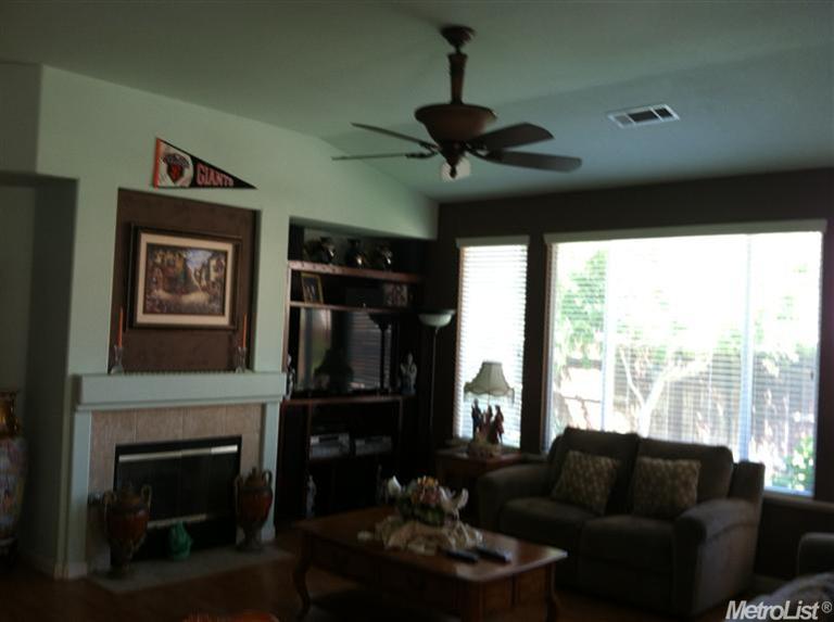 2011 S Schaffhausen St, Manteca, CA 95337 photo 9