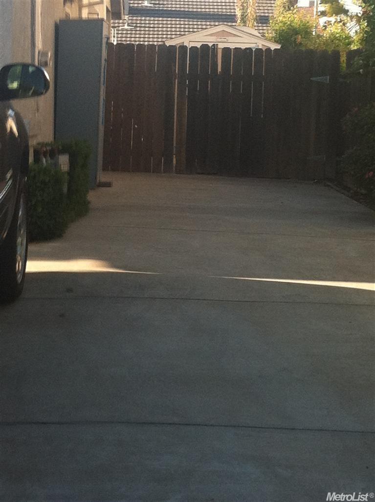 2011 S Schaffhausen St, Manteca, CA 95337 photo 6