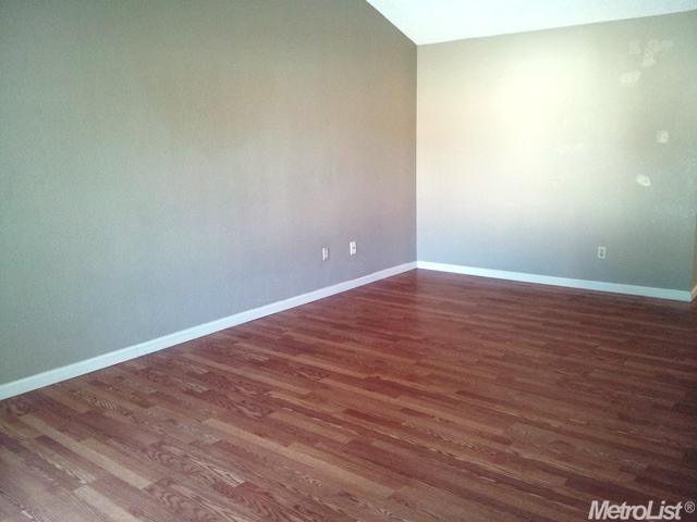 1124 Whittle Ct, Modesto, CA 95351 photo 2
