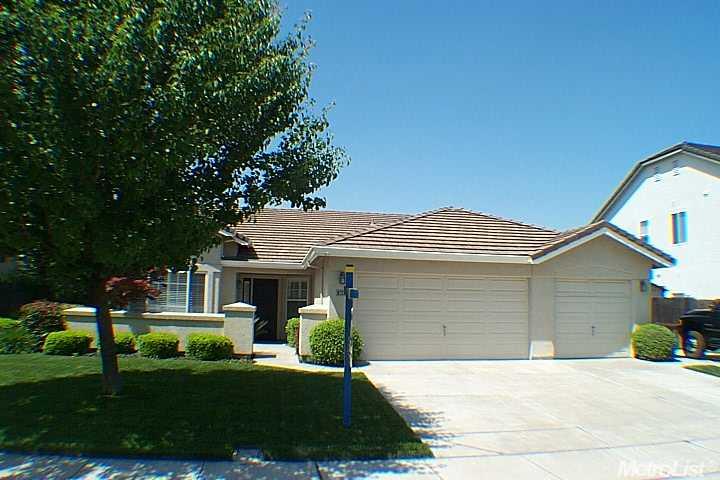 1647 Queensland Ave, Manteca, CA 95337 photo 1