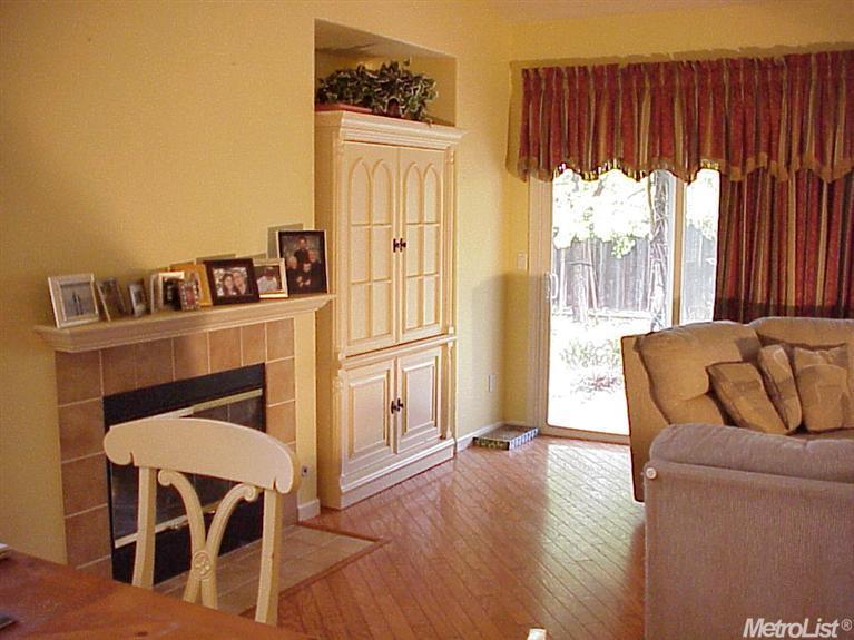 1364 Crossroads Dr, Tracy, CA 95377 photo 4