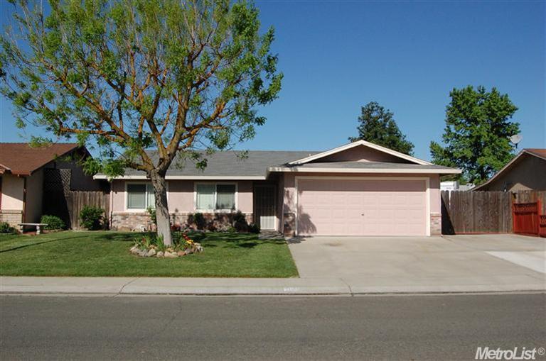 1101 Shadow Ridge Dr, Modesto, CA 95351 photo 1