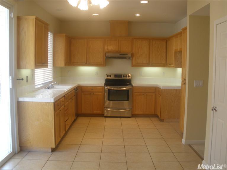 1240 King Loop, Tracy, CA 95377 photo 6