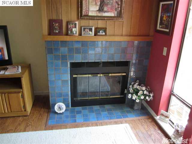 105 Solar Dr, Grass Valley, CA 95945 photo 3