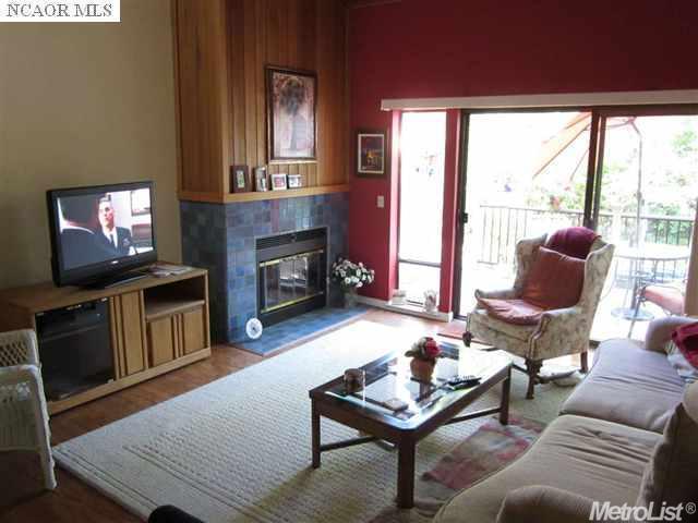 105 Solar Dr, Grass Valley, CA 95945 photo 2