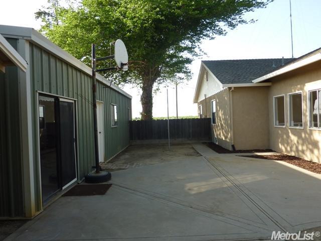 806 Lemon Ave, Patterson, CA 95363 photo 21