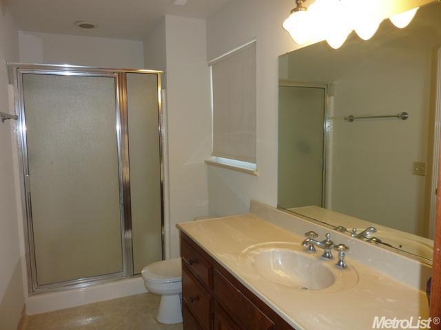 806 Lemon Ave, Patterson, CA 95363 photo 13