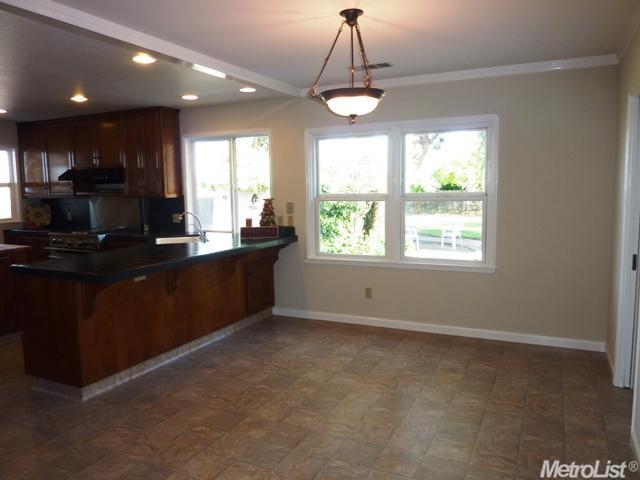 806 Lemon Ave, Patterson, CA 95363 photo 5