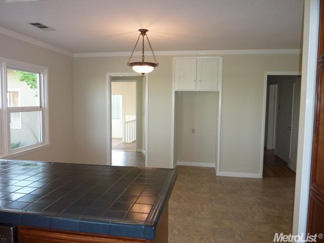 806 Lemon Ave, Patterson, CA 95363 photo 9