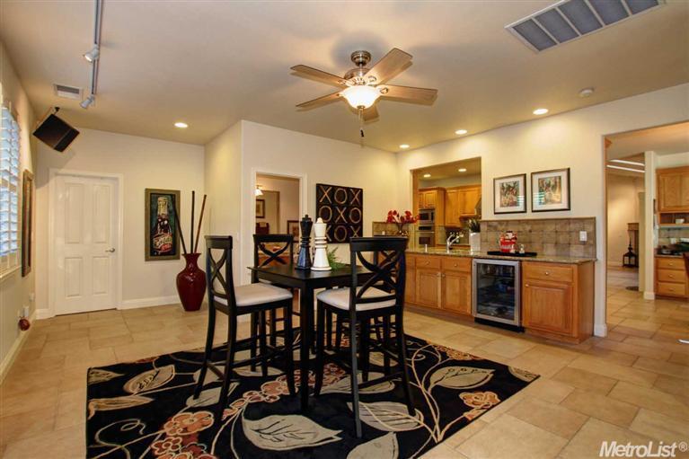 5521 Locust Ave, Carmichael, CA 95608 photo 13