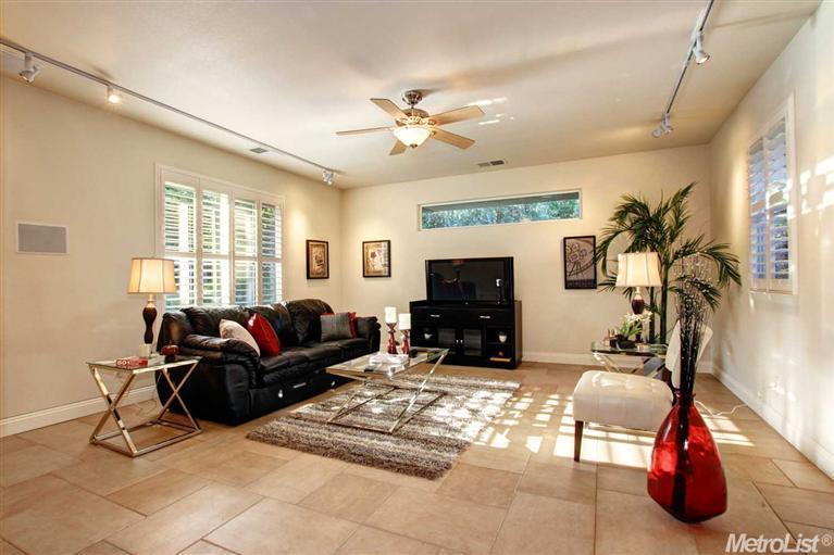 5521 Locust Ave, Carmichael, CA 95608 photo 14