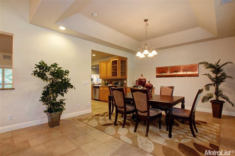 5521 Locust Ave, Carmichael, CA 95608 photo 8