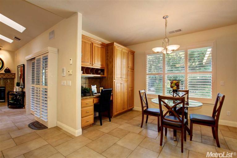 5521 Locust Ave, Carmichael, CA 95608 photo 11