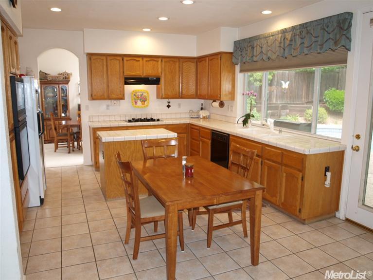 218 Luna, Folsom, CA 95630 photo 7