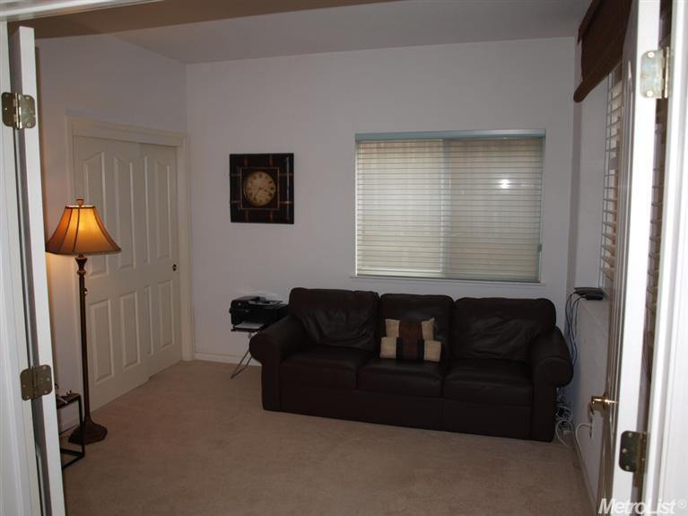 218 Luna, Folsom, CA 95630 photo 11