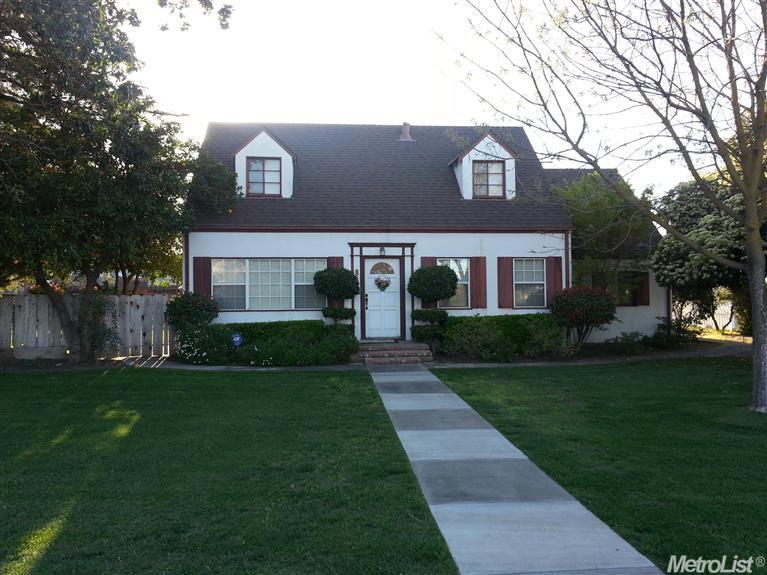 833 N Stockton Ave, Ripon, CA 95366 photo 1