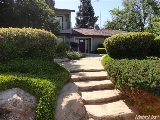 402 Riverview Dr, Auburn, CA 95603 photo 3