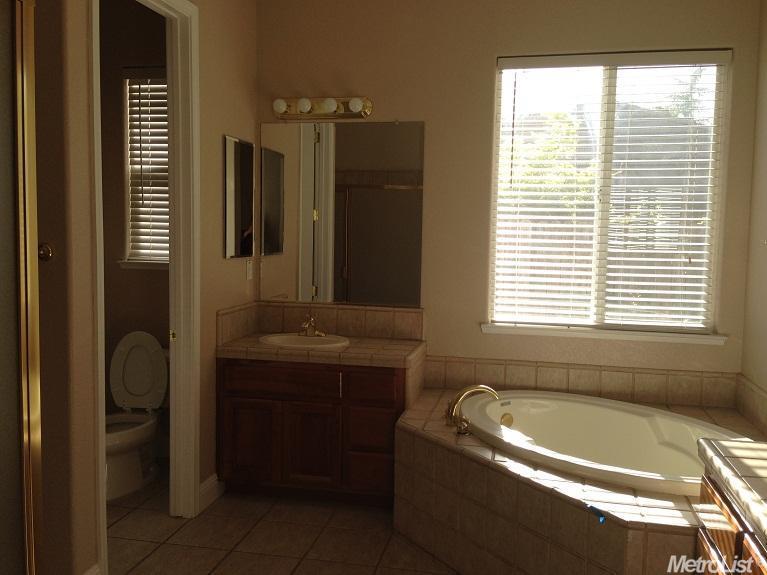 4030 Poppleton Way, Carmichael, CA 95608 photo 9