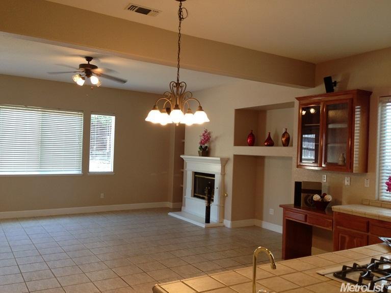 4030 Poppleton Way, Carmichael, CA 95608 photo 5