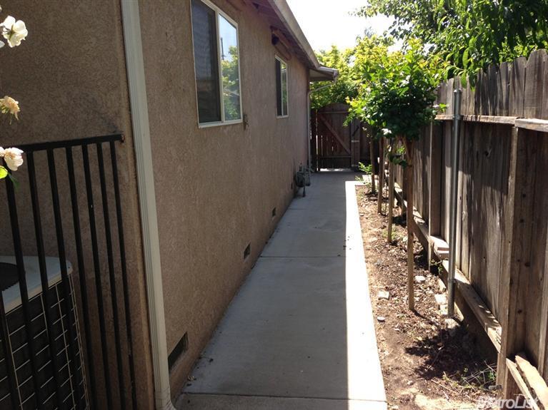 1621 Robbie Ave, Modesto, CA 95350 photo 21