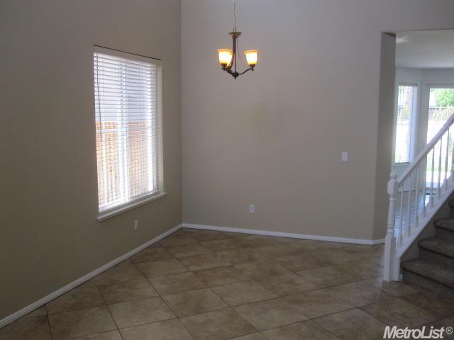 671 Alexandra Dr, Tracy, CA 95304 photo 3