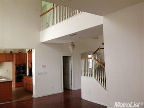 2131 Derrick Ave, Manteca, CA 95337 photo 2