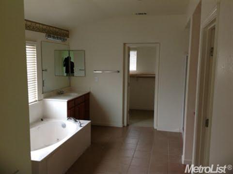 2131 Derrick Ave, Manteca, CA 95337 photo 5