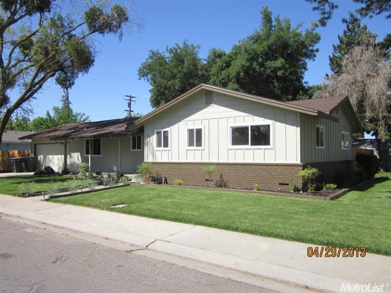 1127 Orchid Ave, Modesto, CA 95355 photo 2