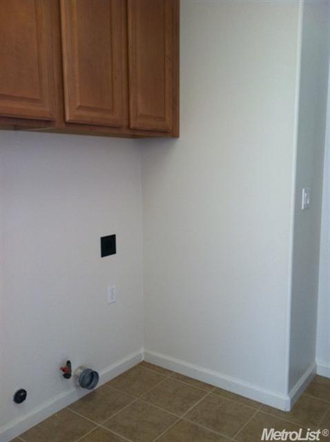 244 Bella Flora Ln, Patterson, CA 95363 photo 5