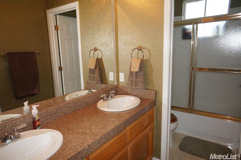 2903 Cameron Dr, Rocklin, CA 95765 photo 14